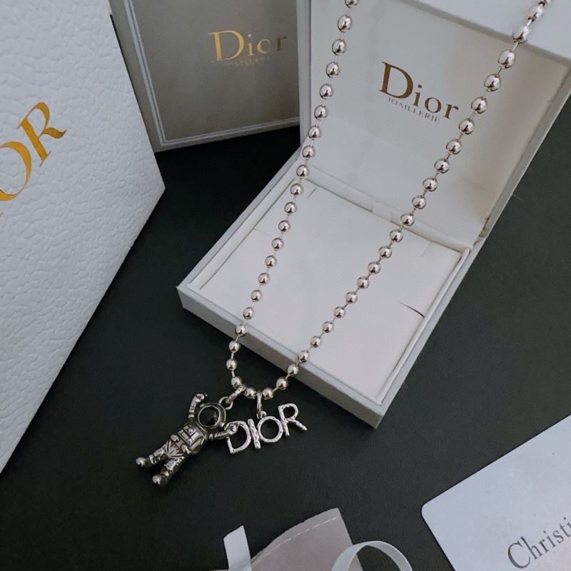 chr1st1an D10r necklaces